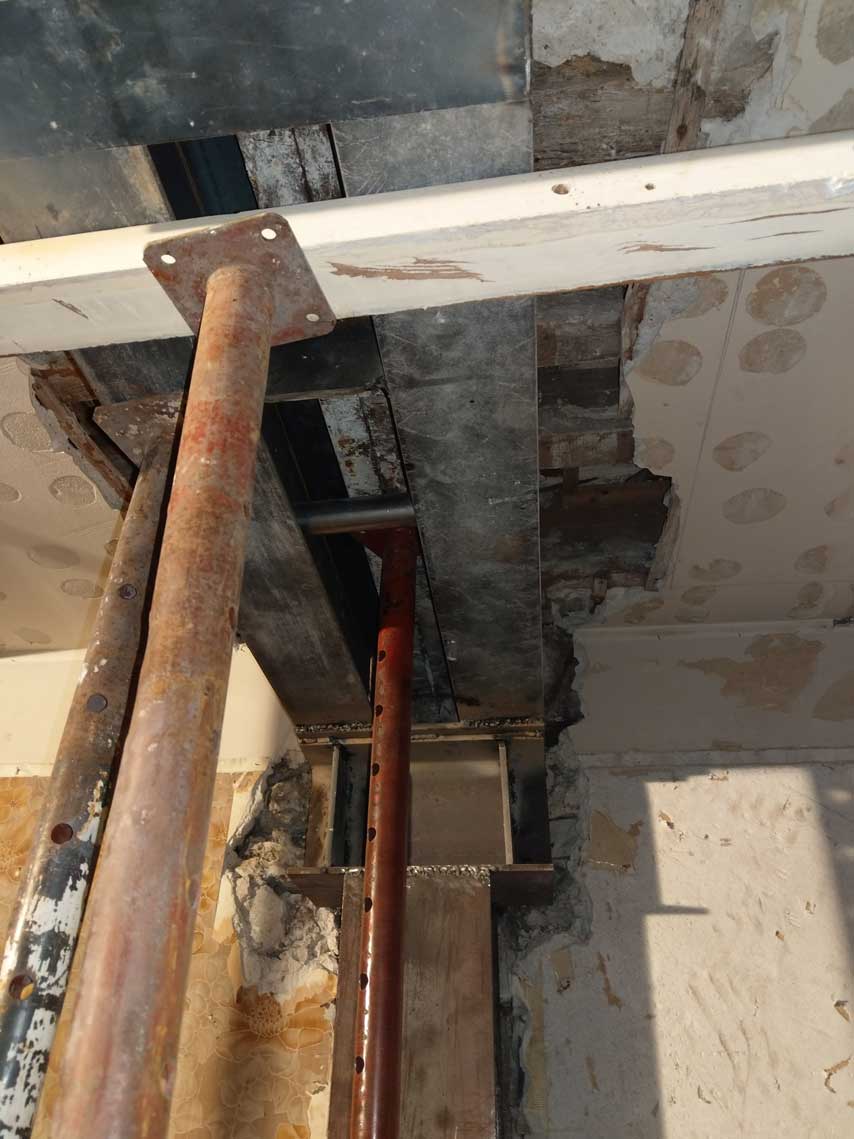 Démolition : ouverture de dalle béton et pose de poutre — chantier Paris